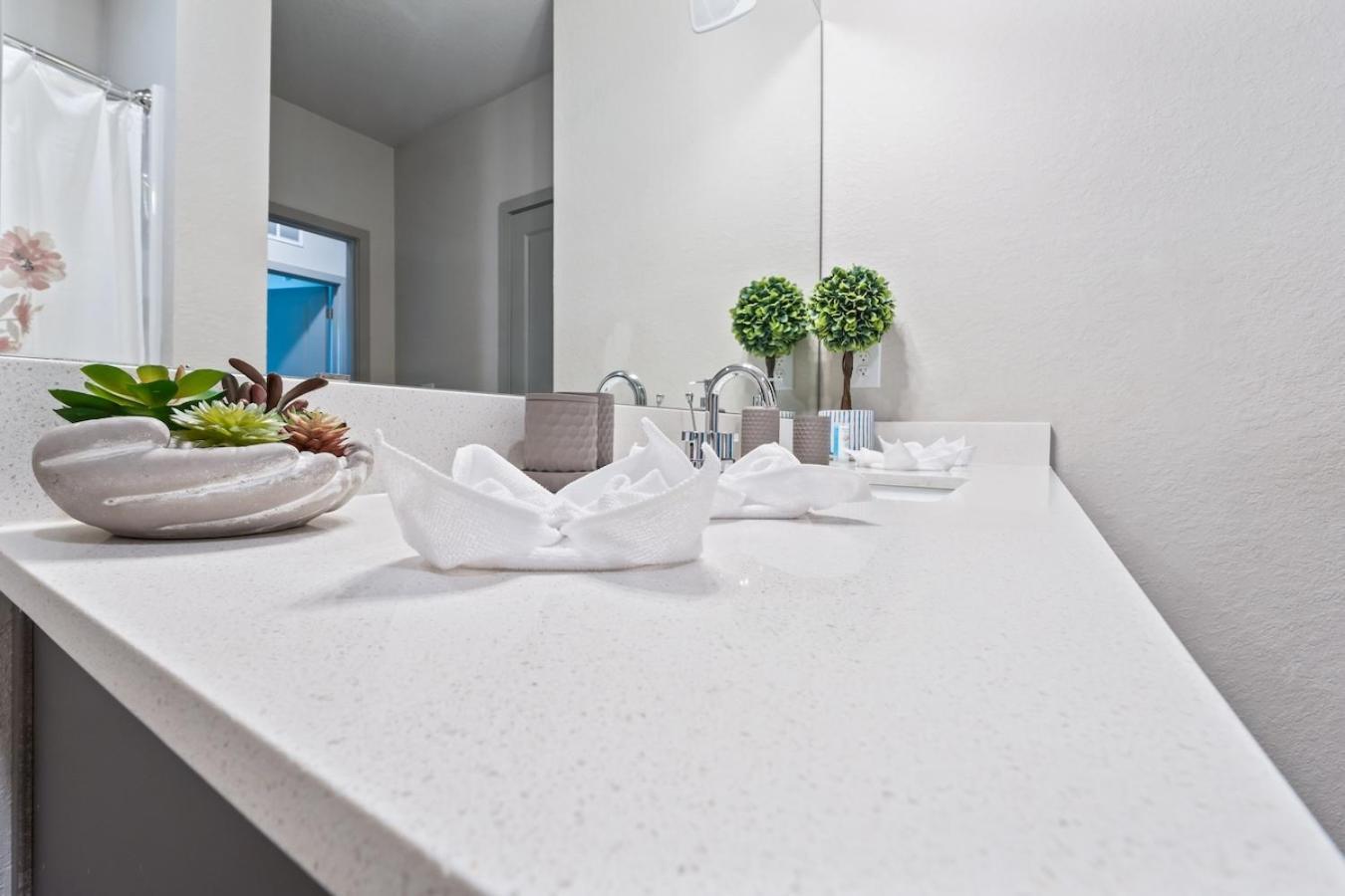 세인트피터즈버그 Tropicana Field 2 Bed In Dwtwn With Free Parking 아파트 외부 사진